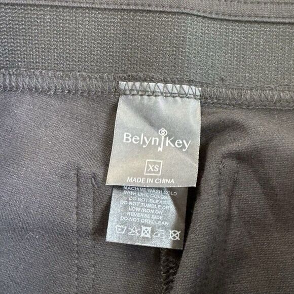 Belyn Key Ponte Crop Track Pant Golf Lux Athletic Pull On Black Onyx Chlk XS NEW - Picture 11 of 13